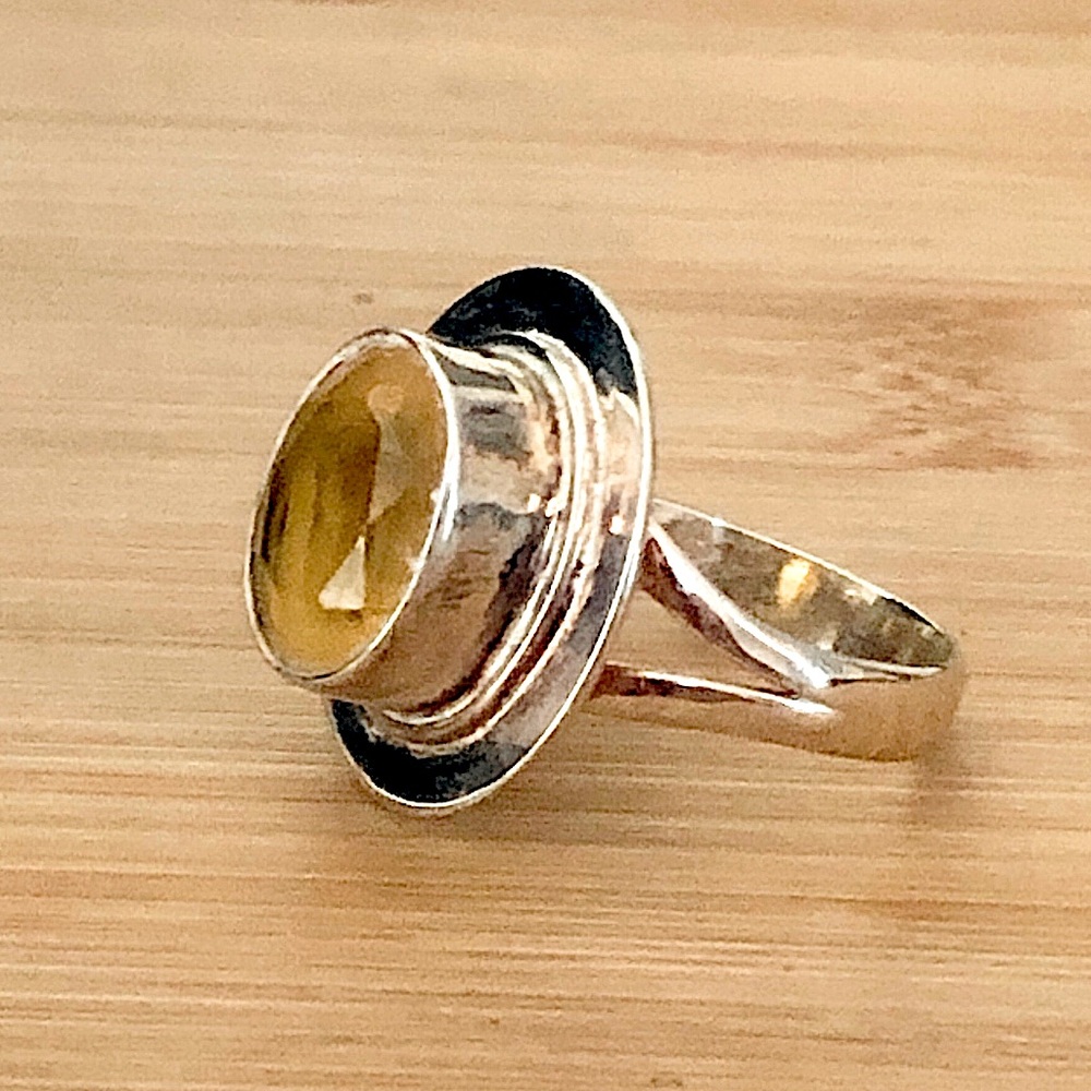 $48  Estate Citrine Ring   Sterling Silver  Marked 925   Size 7 & 1/2